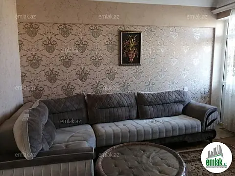 Satılır 4 otaqlı köhnə tikili 120 m²