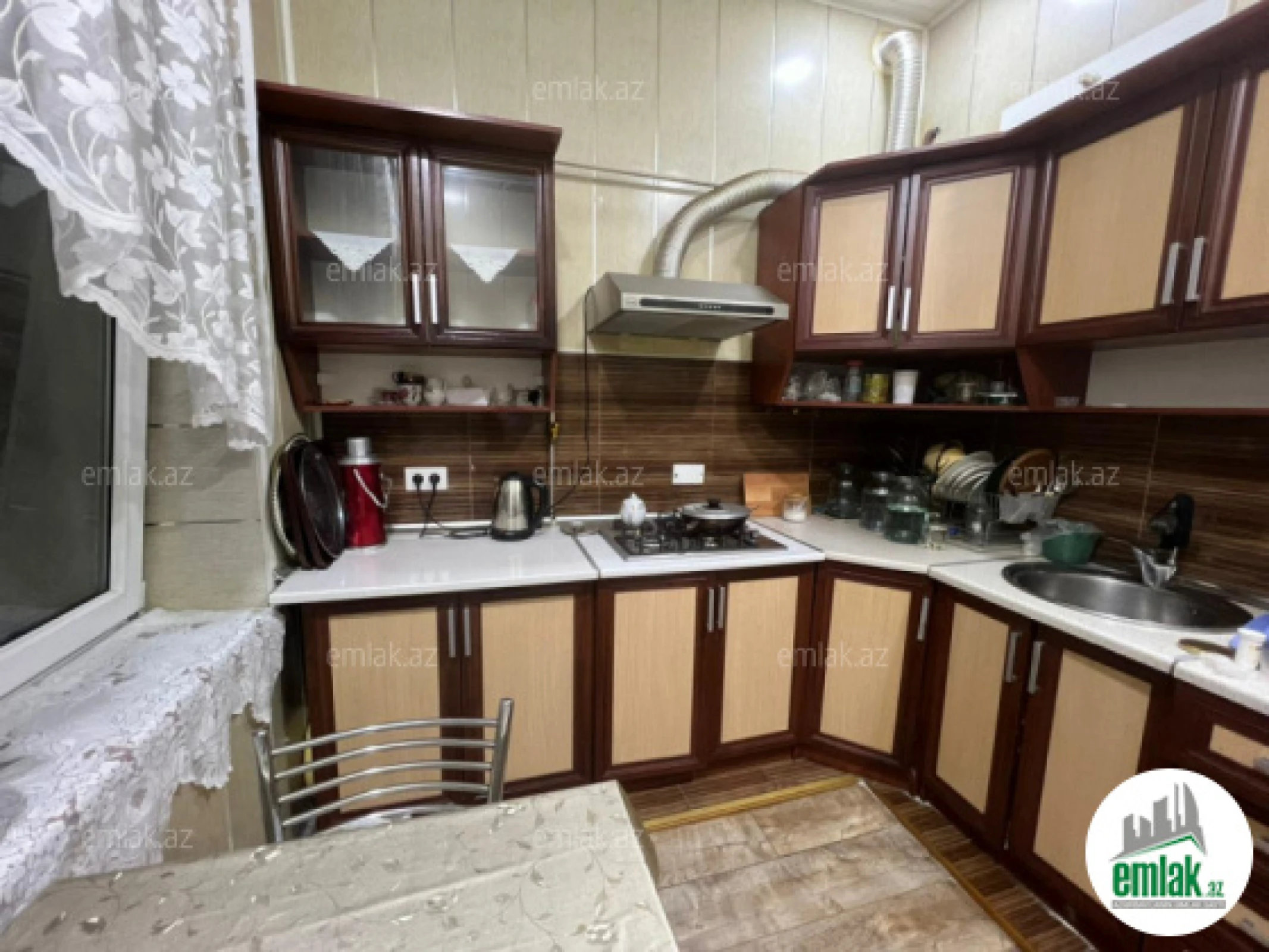 Satılır 3 otaqlı köhnə tikili 90 m²