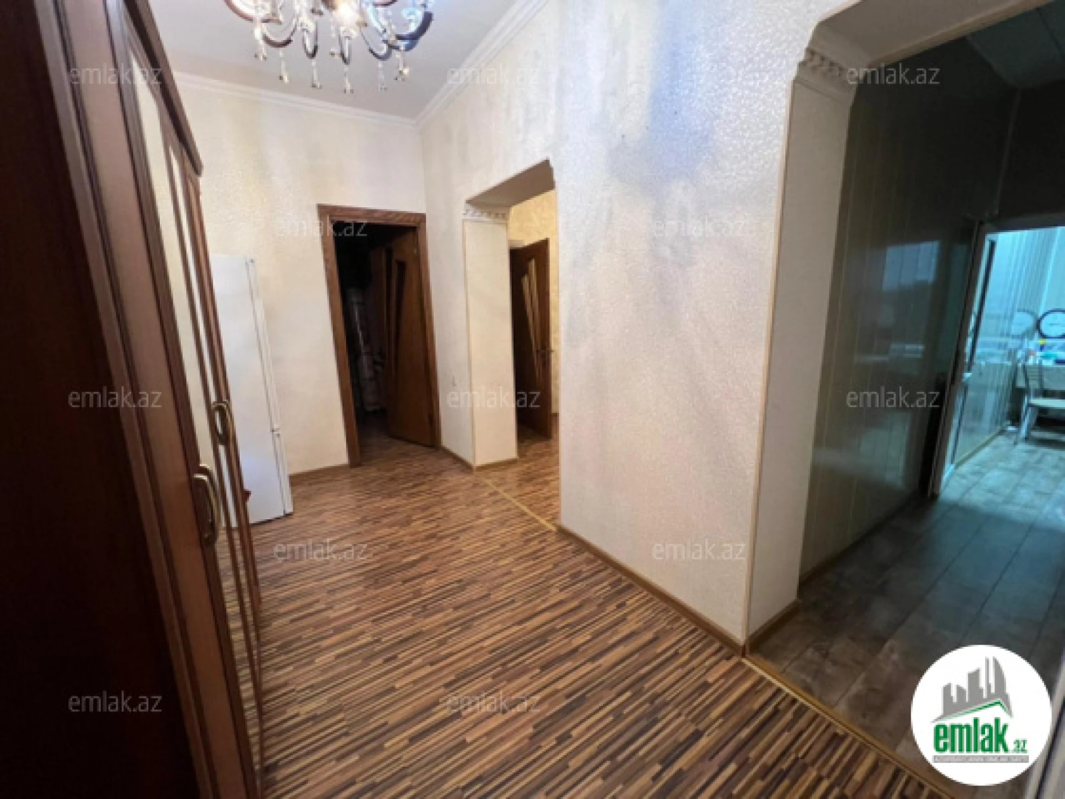 Satılır 3 otaqlı köhnə tikili 90 m²