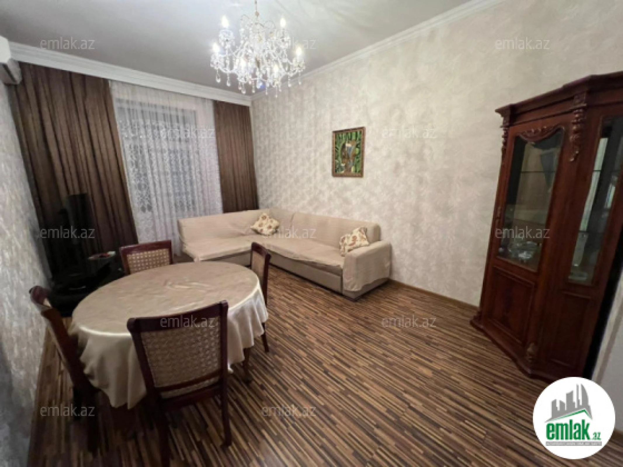 Satılır 3 otaqlı köhnə tikili 90 m²