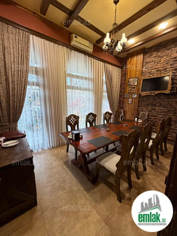 Satılır 4 otaqlı obyekt 250 m²