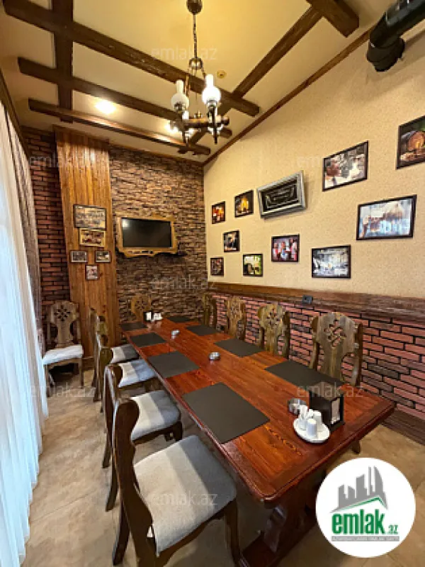 Satılır 4 otaqlı obyekt 250 m²