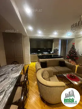 Satılır 4 otaqlı yeni tikili 141 m²