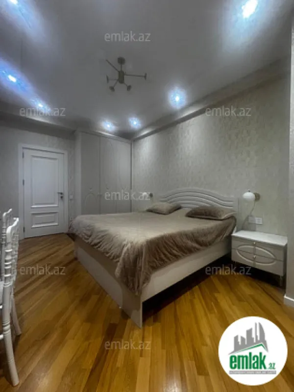 Satılır 4 otaqlı yeni tikili 141 m²