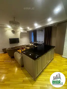 Satılır 4 otaqlı yeni tikili 141 m²