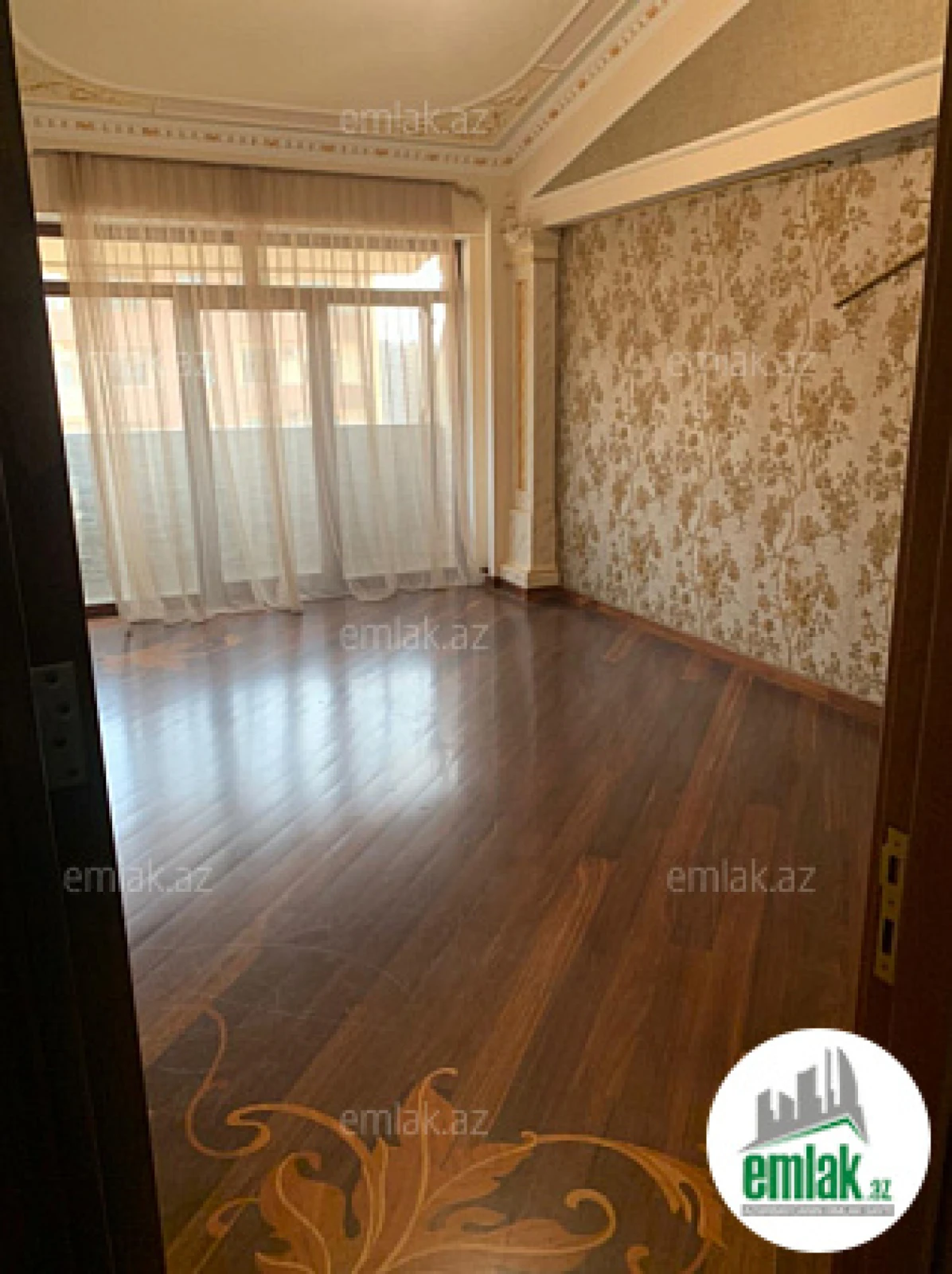 Satılır 6 otaqlı yeni tikili 400 m²