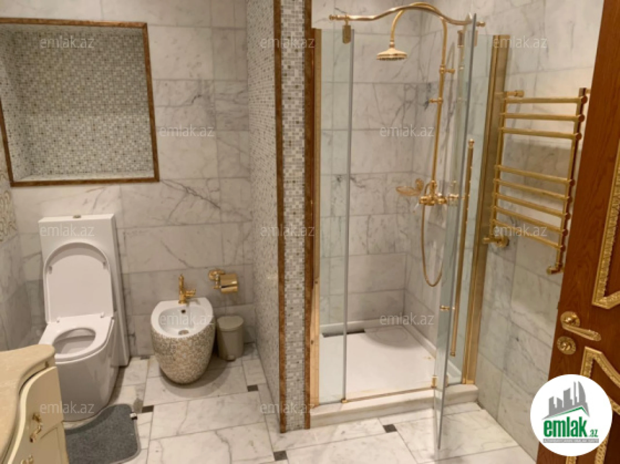 Satılır 6 otaqlı yeni tikili 400 m²