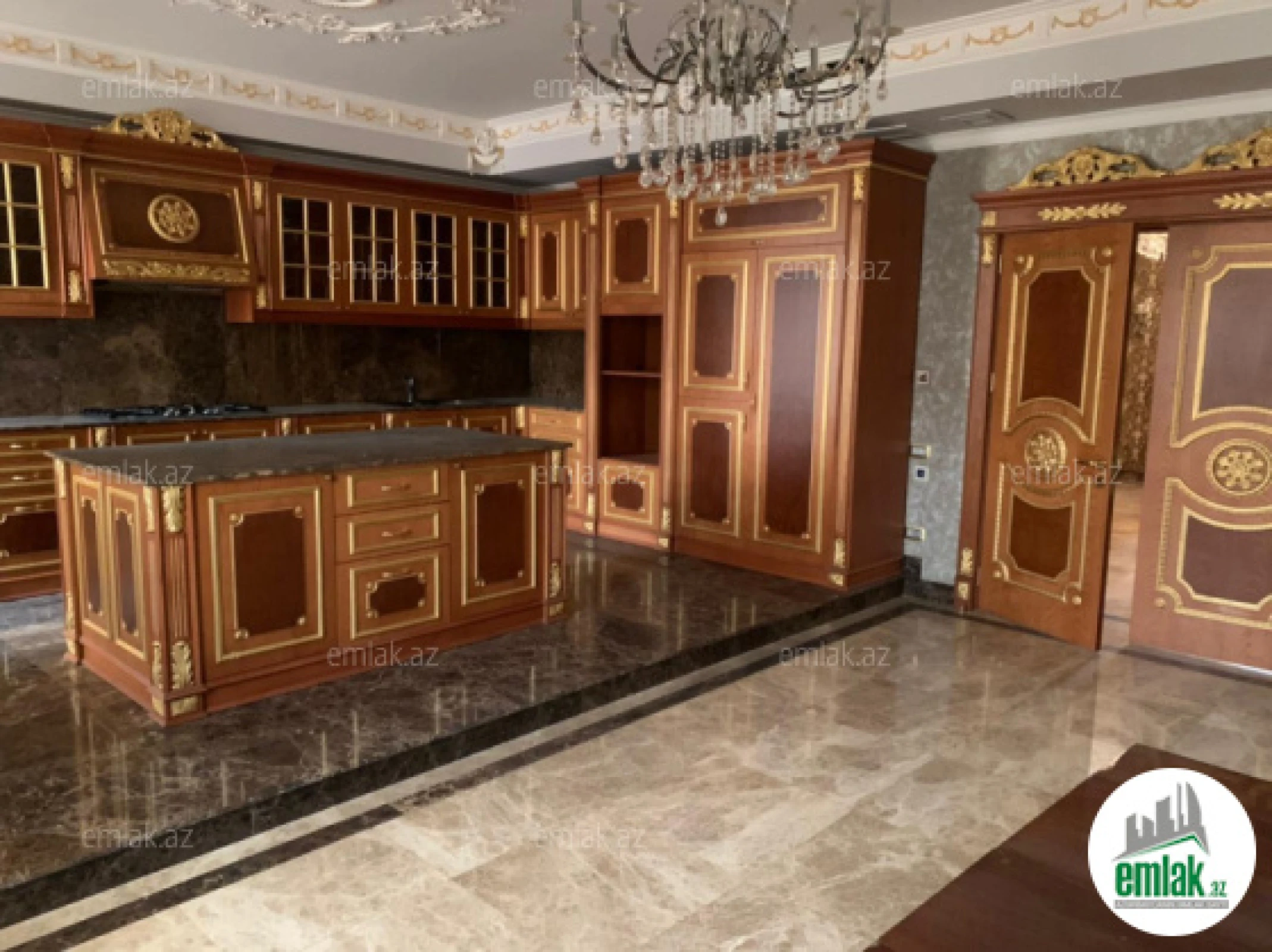 Satılır 6 otaqlı yeni tikili 400 m²