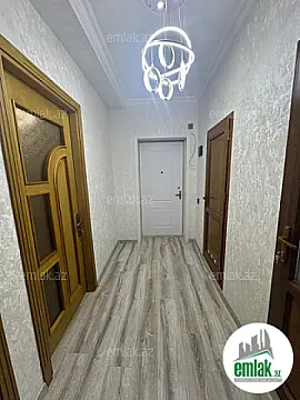Satılır 3 otaqlı köhnə tikili 75 m²
