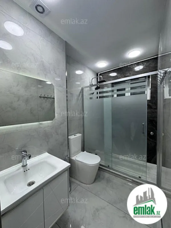 Satılır 3 otaqlı köhnə tikili 75 m²