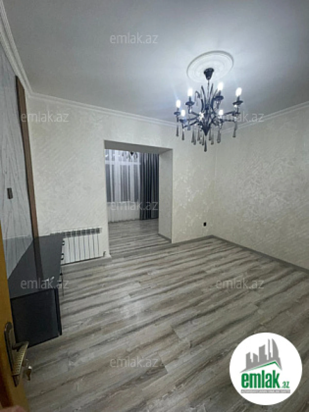 Satılır 3 otaqlı köhnə tikili 75 m²