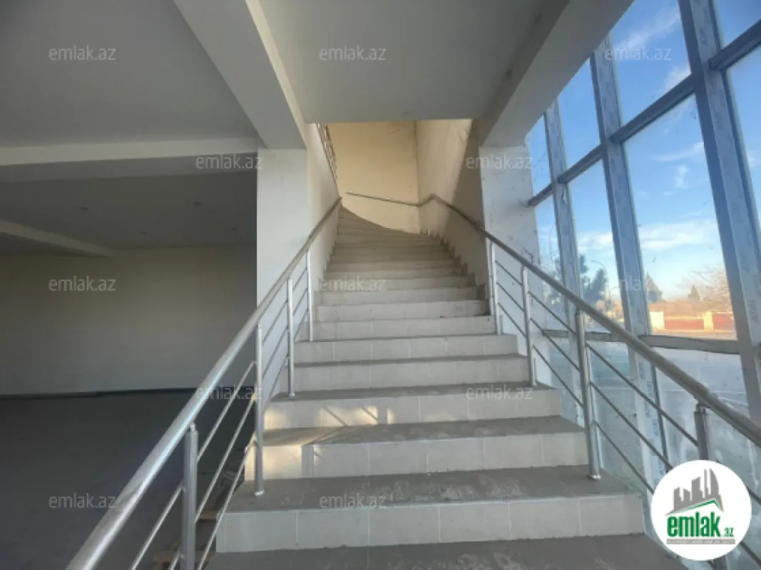 Satılır 5 otaqlı obyekt 239 m²