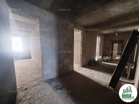 Satılır 3 otaqlı yeni tikili 130 m²