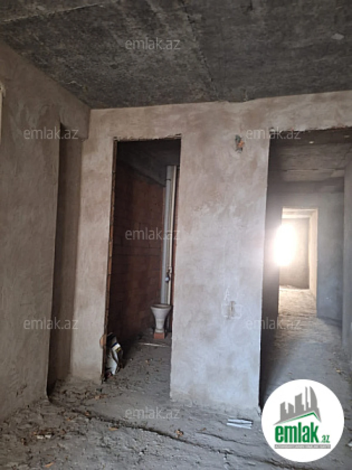 Satılır 3 otaqlı yeni tikili 130 m²