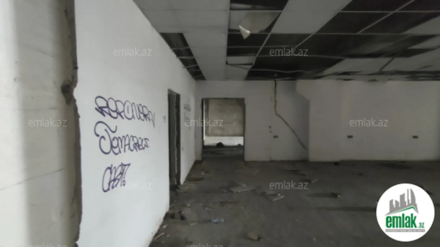 Satılır 1 otaqlı obyekt 173.7 m²