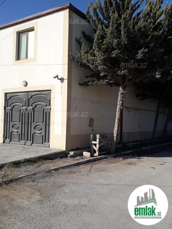 Satılır 9 otaqlı həyət evi 529.3 m²