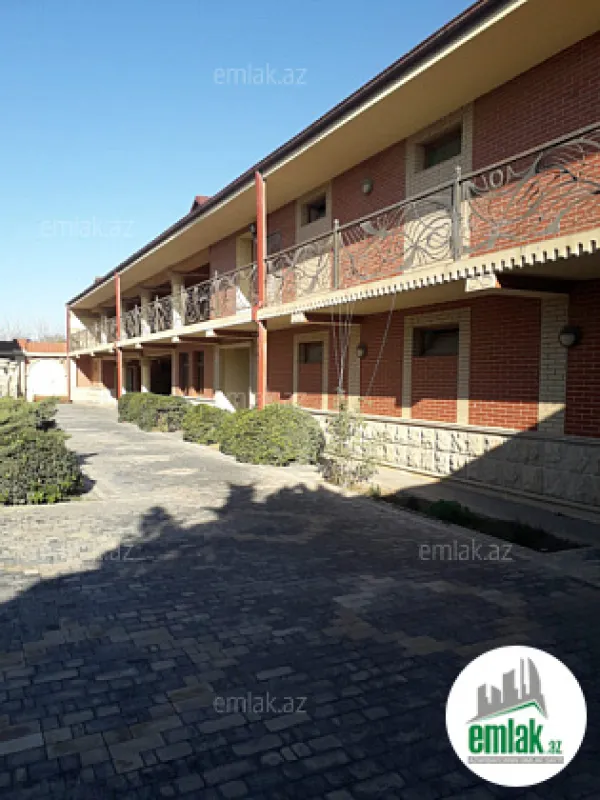 Satılır 9 otaqlı həyət evi 529.3 m²