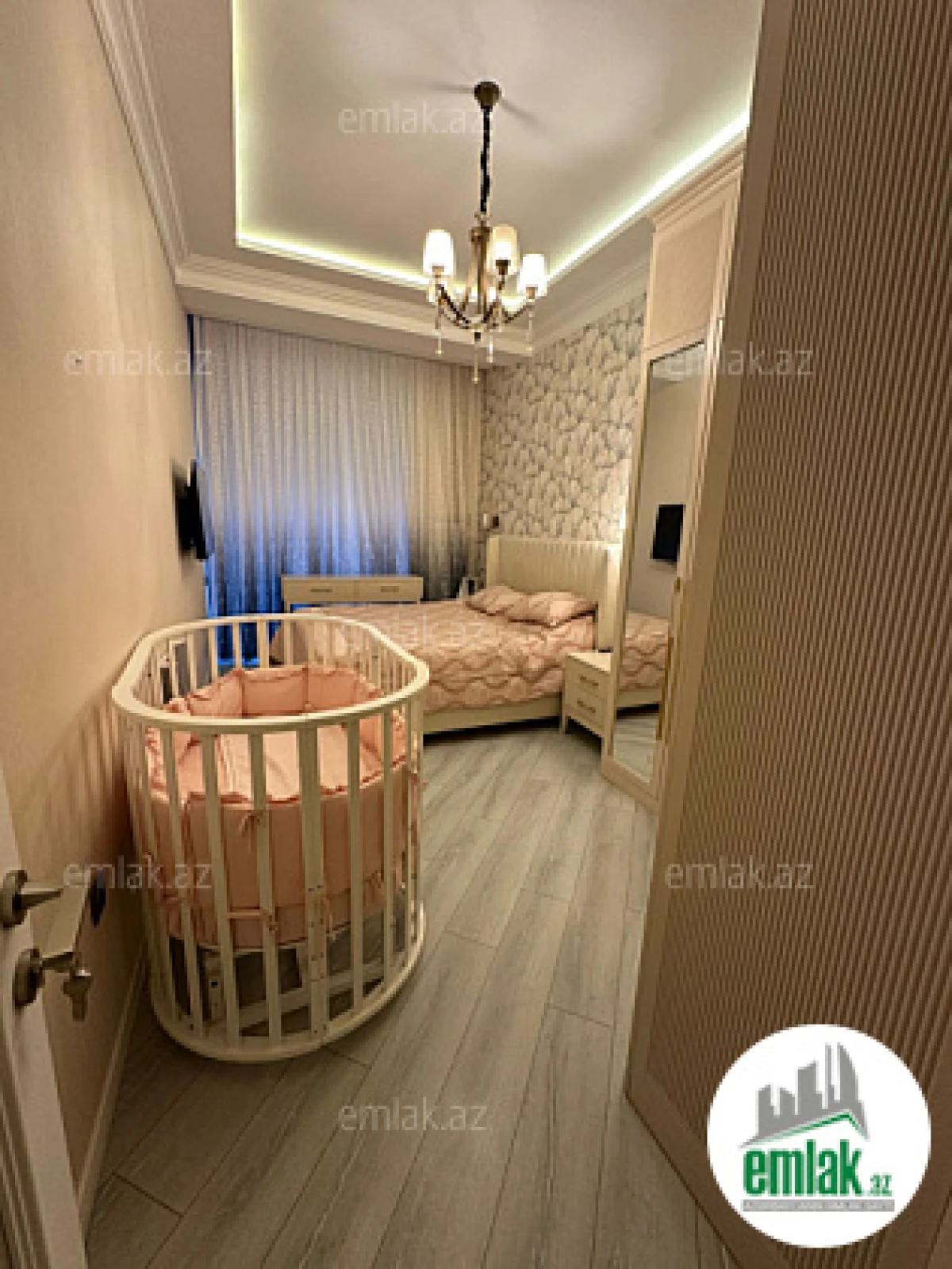 Satılır 3 otaqlı yeni tikili 75 m²