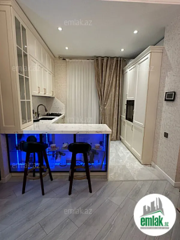 Satılır 3 otaqlı yeni tikili 75 m²