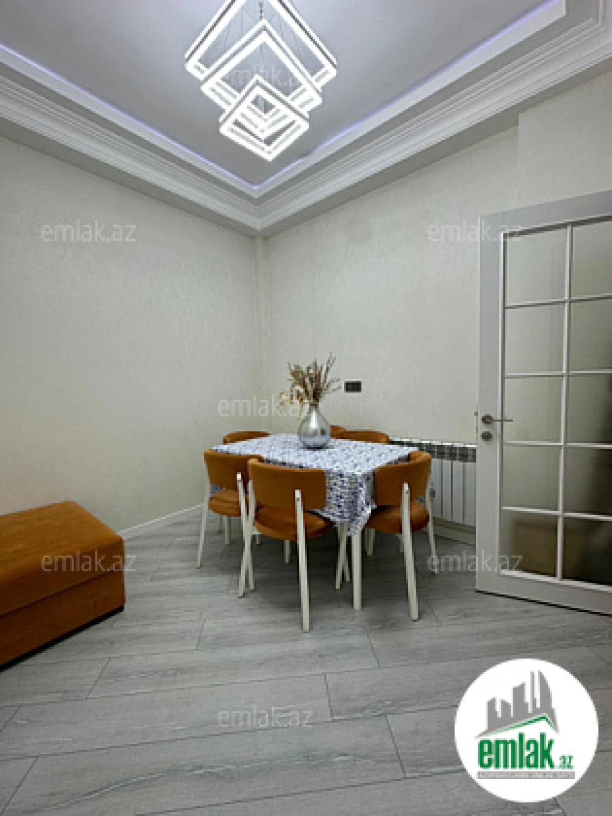 Satılır 3 otaqlı yeni tikili 75 m²