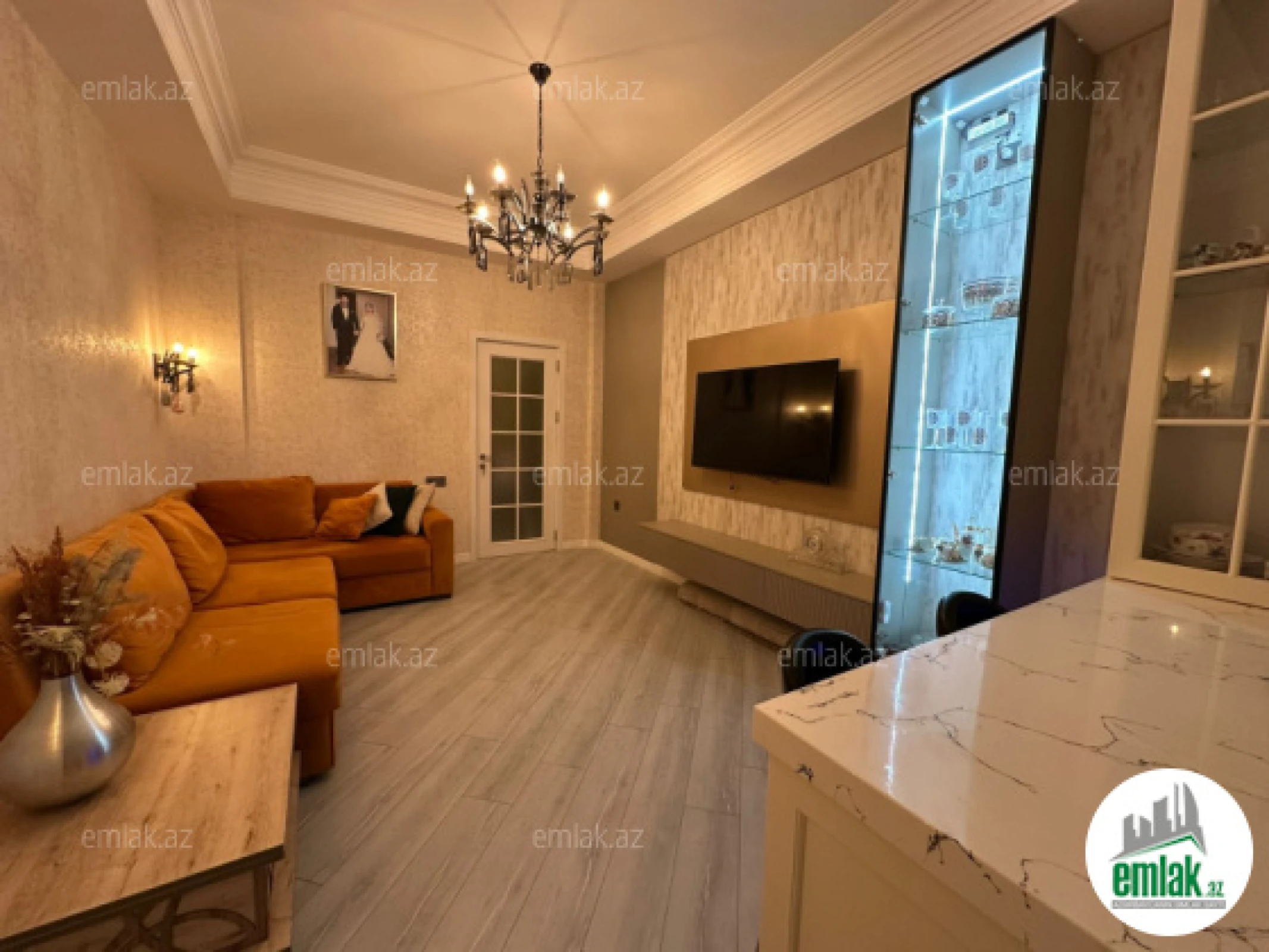 Satılır 3 otaqlı yeni tikili 75 m²