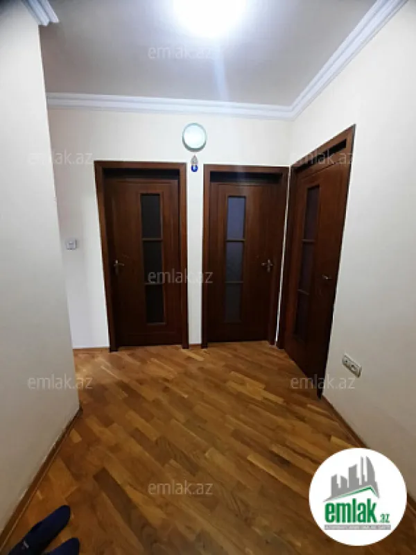 Satılır 3 otaqlı köhnə tikili 85 m²