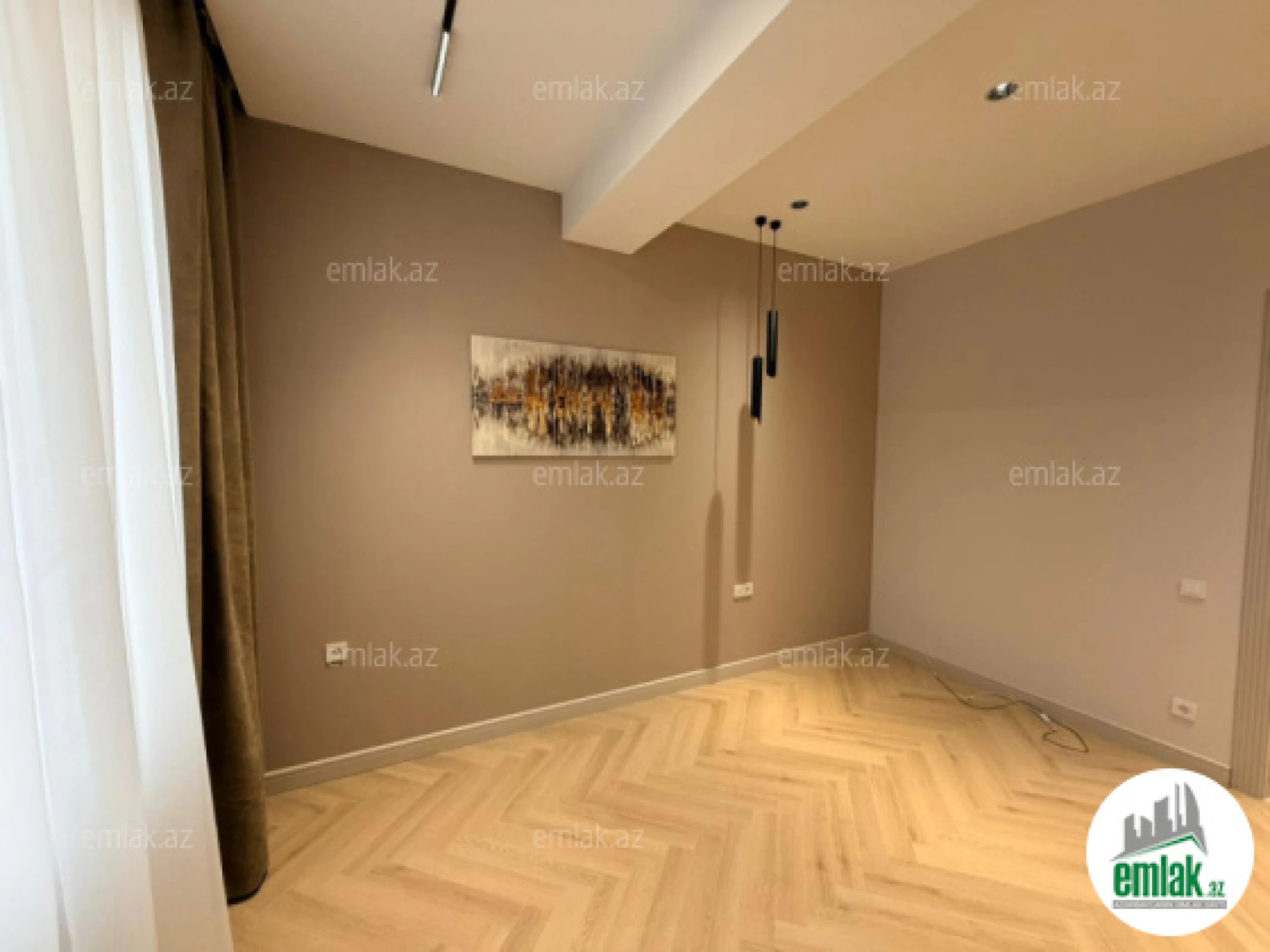 Satılır 2 otaqlı yeni tikili 80 m²