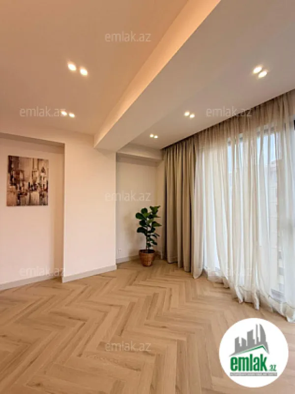 Satılır 2 otaqlı yeni tikili 80 m²