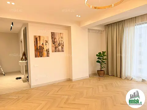 Satılır 2 otaqlı yeni tikili 80 m²