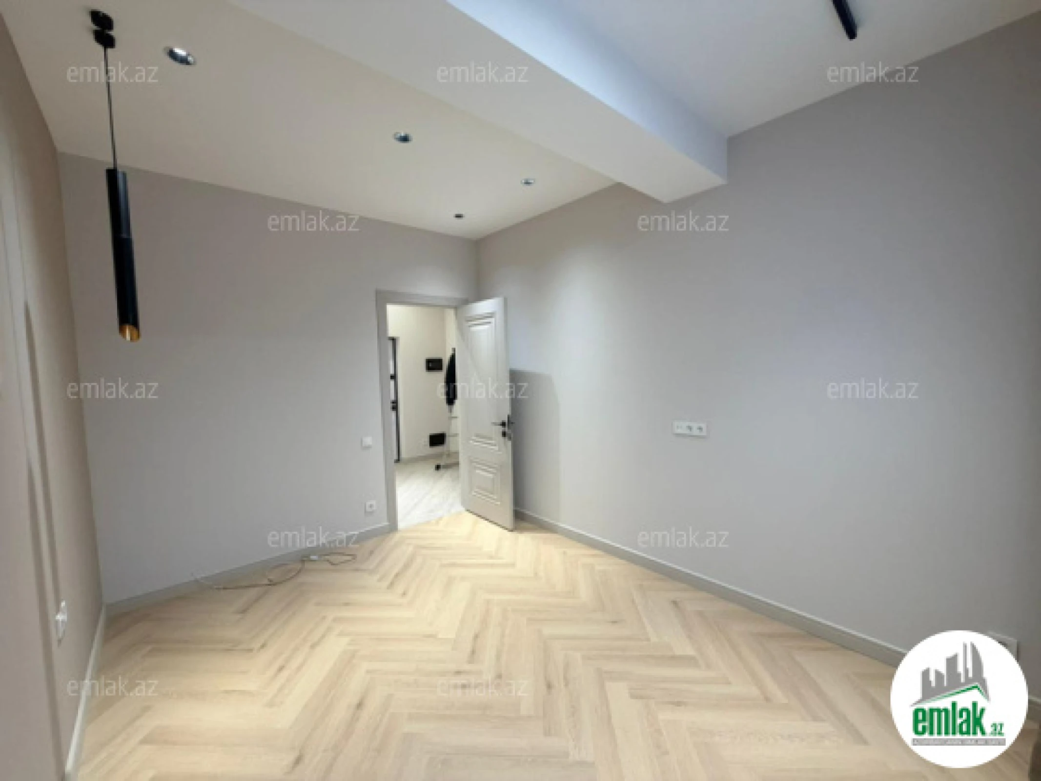 Satılır 2 otaqlı yeni tikili 80 m²