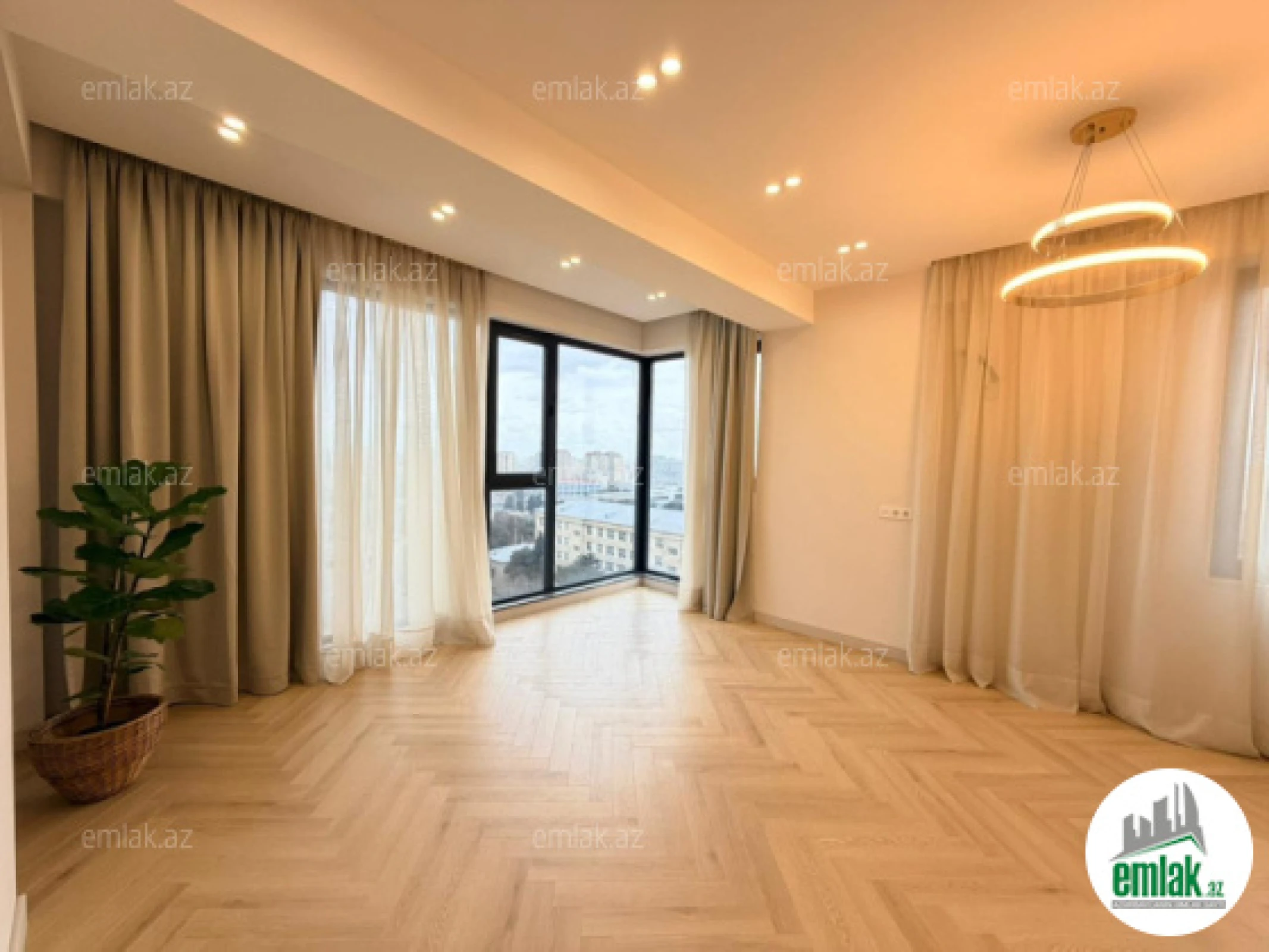 Satılır 2 otaqlı yeni tikili 80 m²