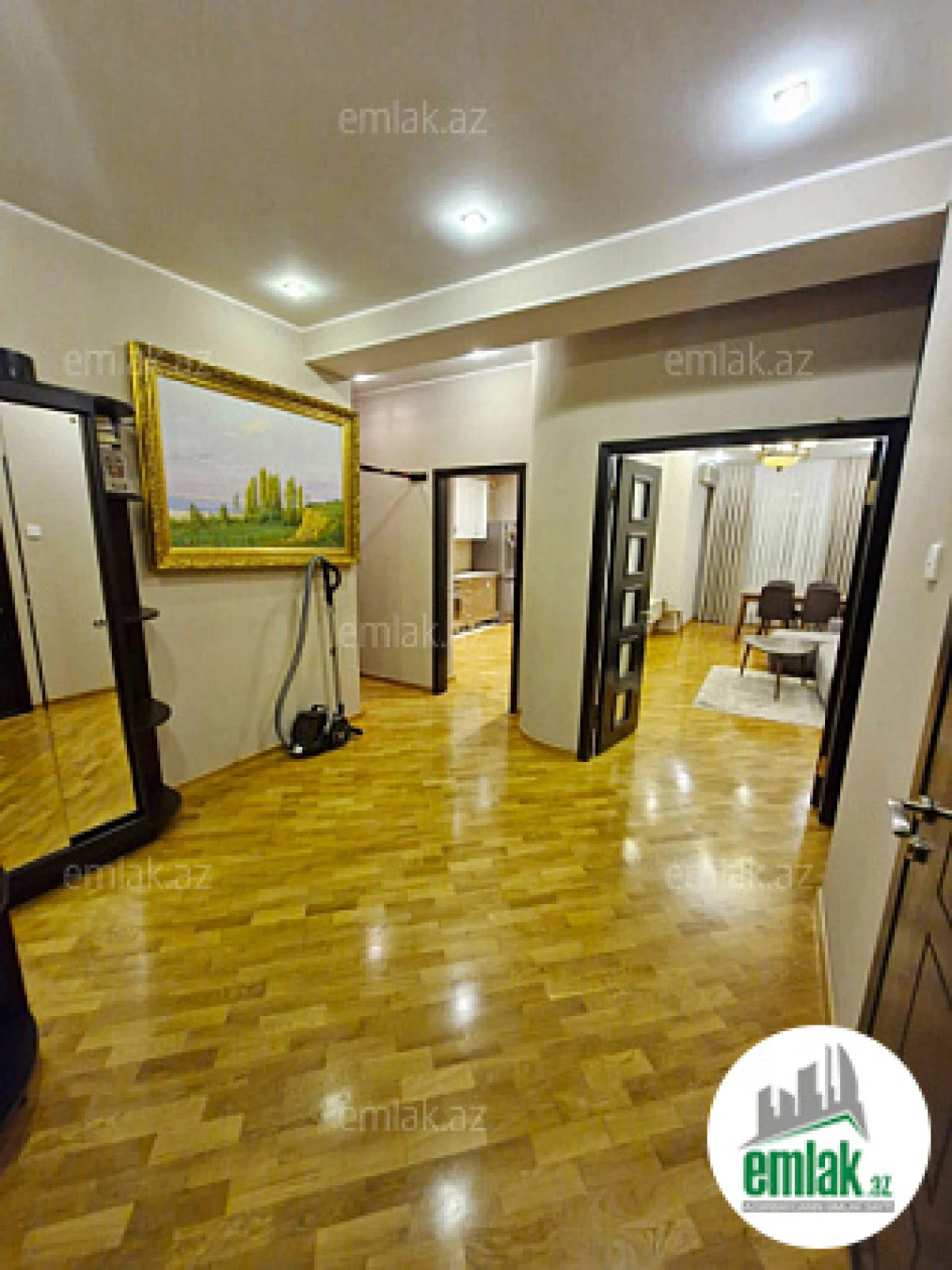 Satılır 2 otaqlı yeni tikili 92 m²