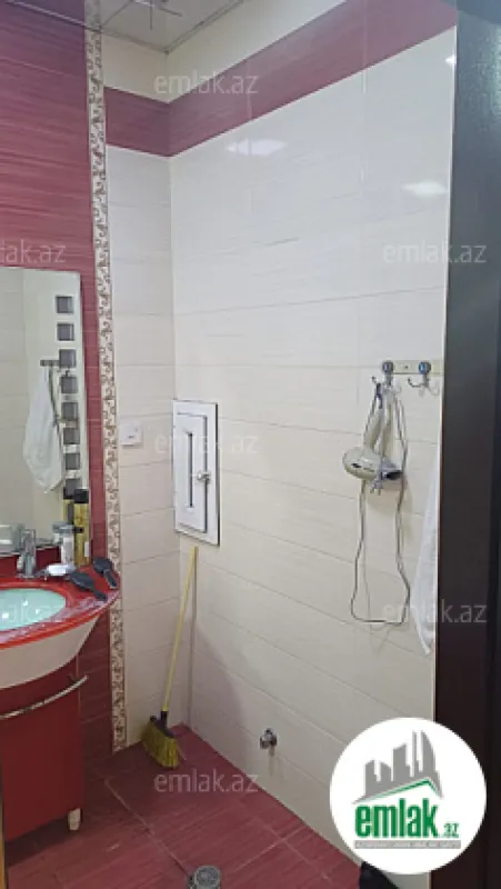 Satılır 3 otaqlı yeni tikili 140 m²