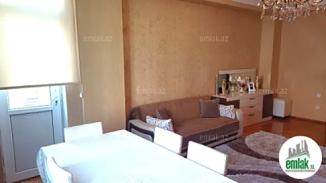 Satılır 3 otaqlı yeni tikili 140 m²