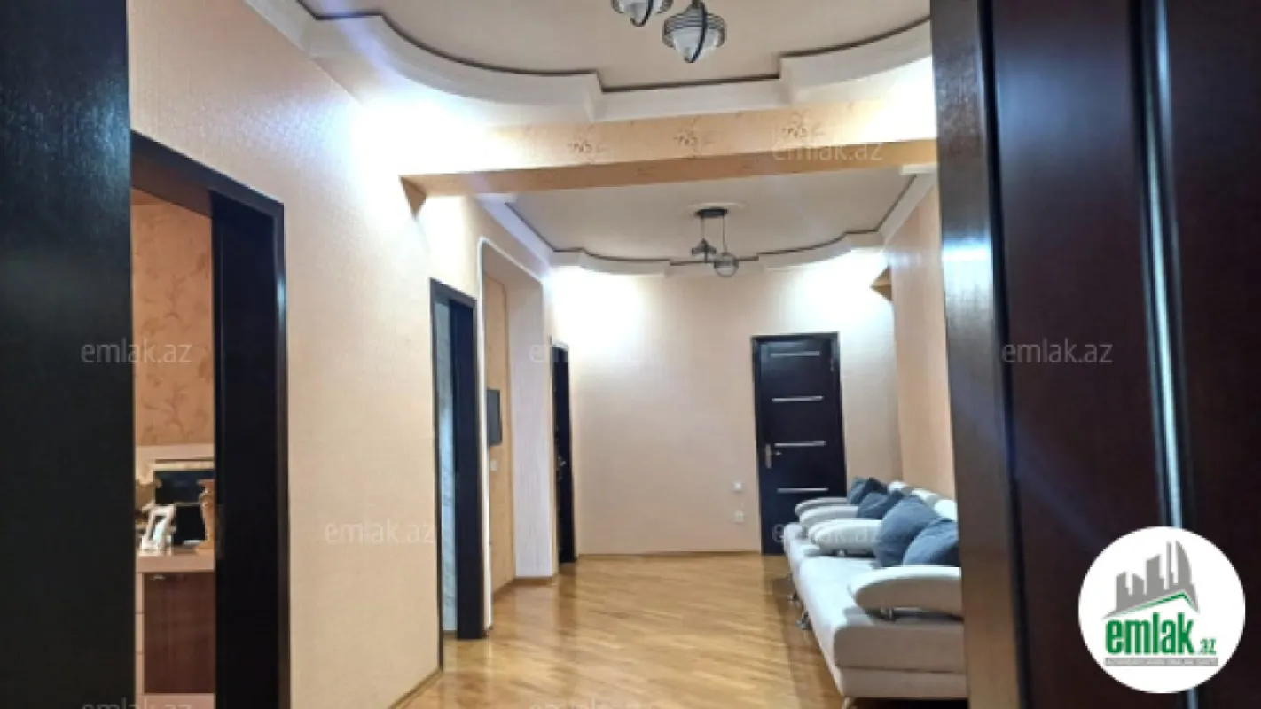 Satılır 3 otaqlı yeni tikili 140 m²
