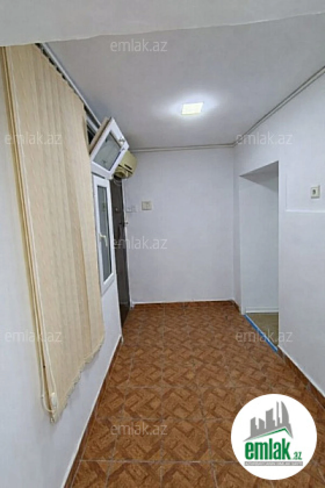 Satılır 1 otaqlı köhnə tikili 26 m²