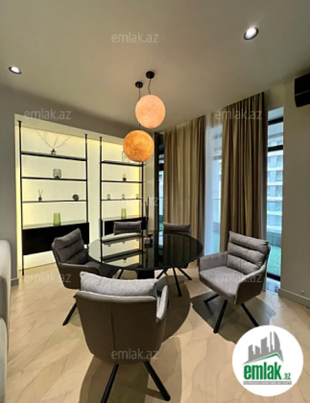 Satılır 3 otaqlı yeni tikili 150 m²