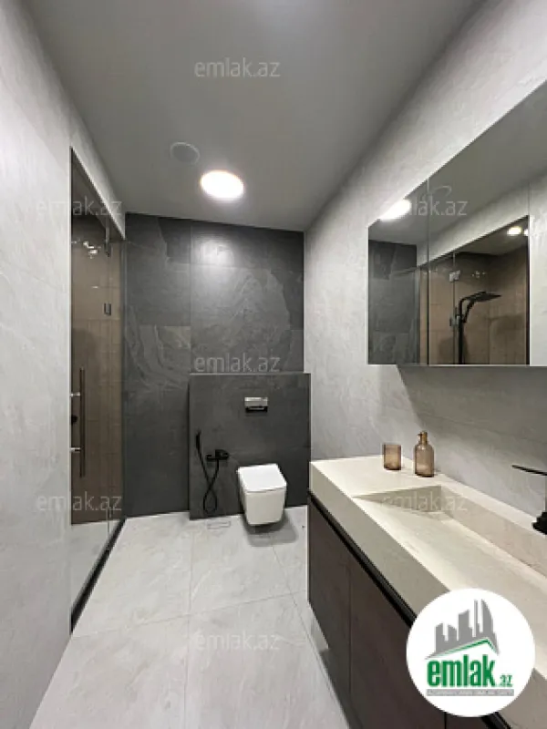 Satılır 3 otaqlı yeni tikili 150 m²