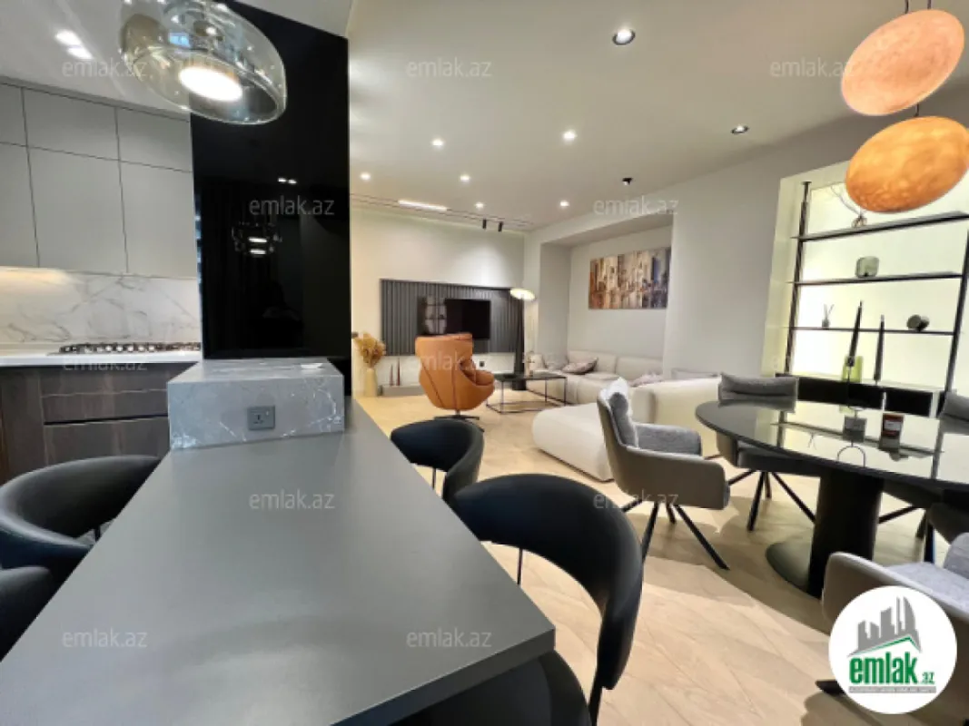 Satılır 3 otaqlı yeni tikili 150 m²