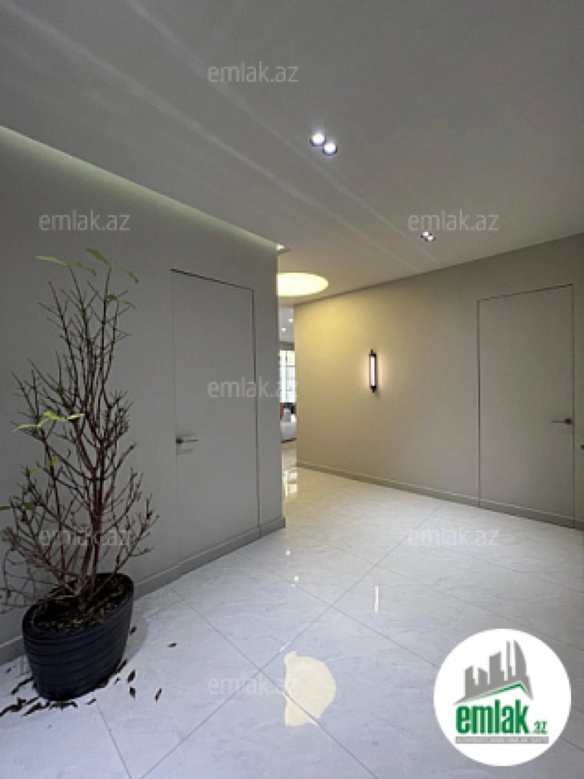 Satılır 3 otaqlı yeni tikili 150 m²