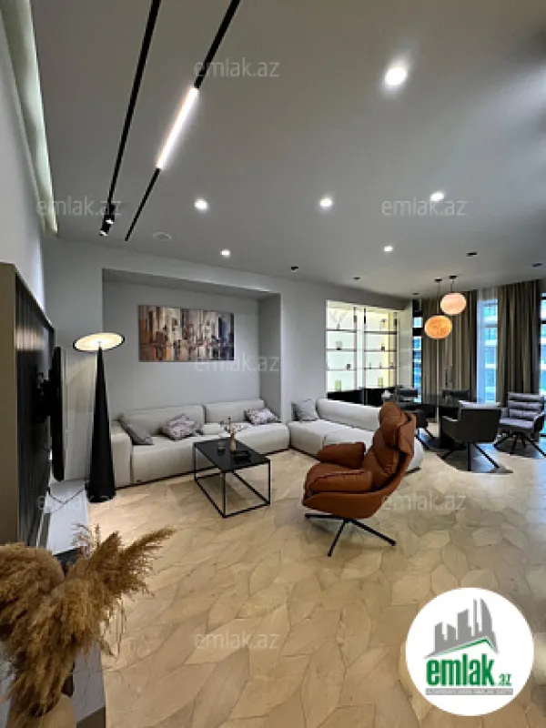 Satılır 3 otaqlı yeni tikili 150 m²