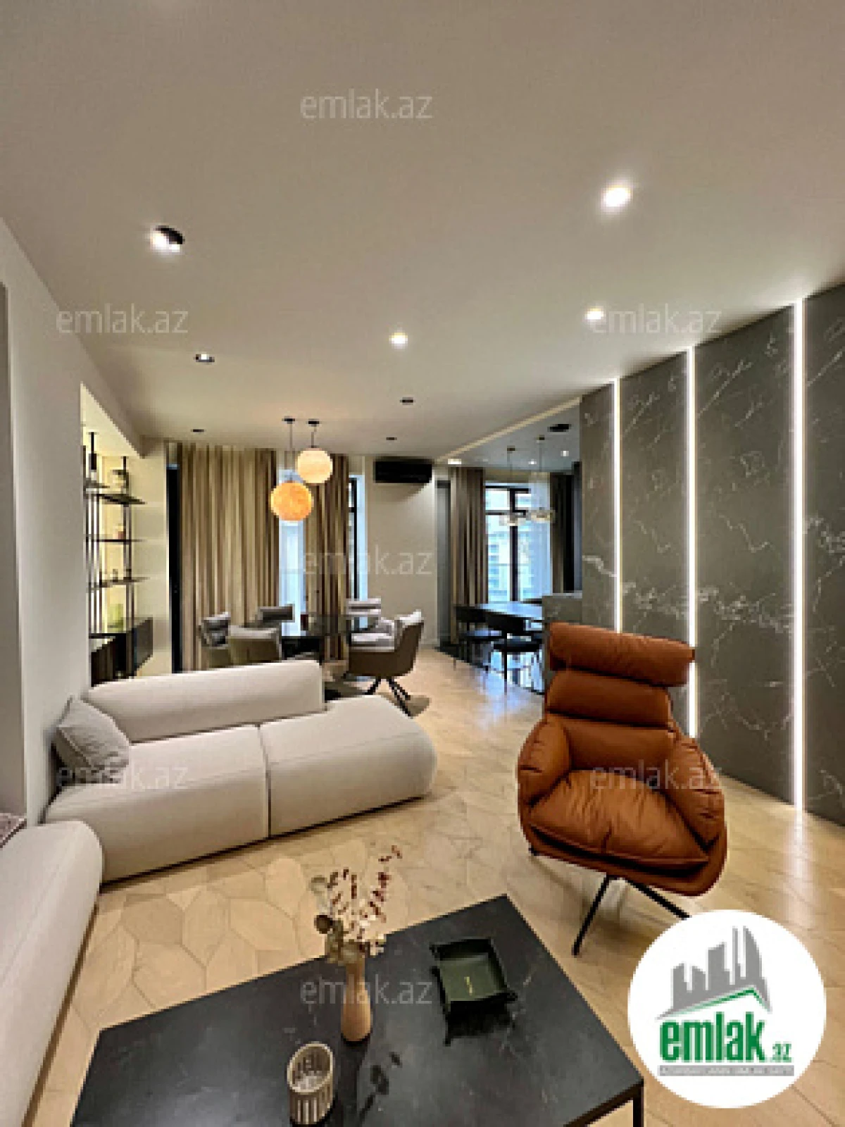 Satılır 3 otaqlı yeni tikili 150 m²