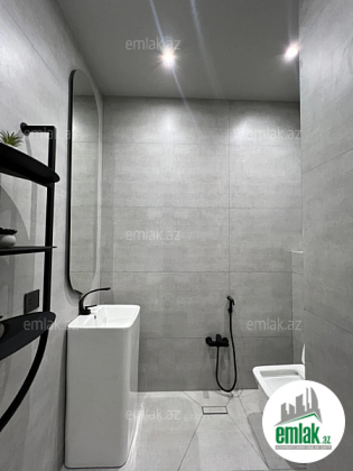 Satılır 3 otaqlı yeni tikili 150 m²