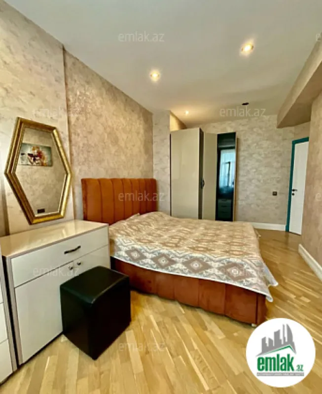 Satılır 3 otaqlı yeni tikili 121 m²