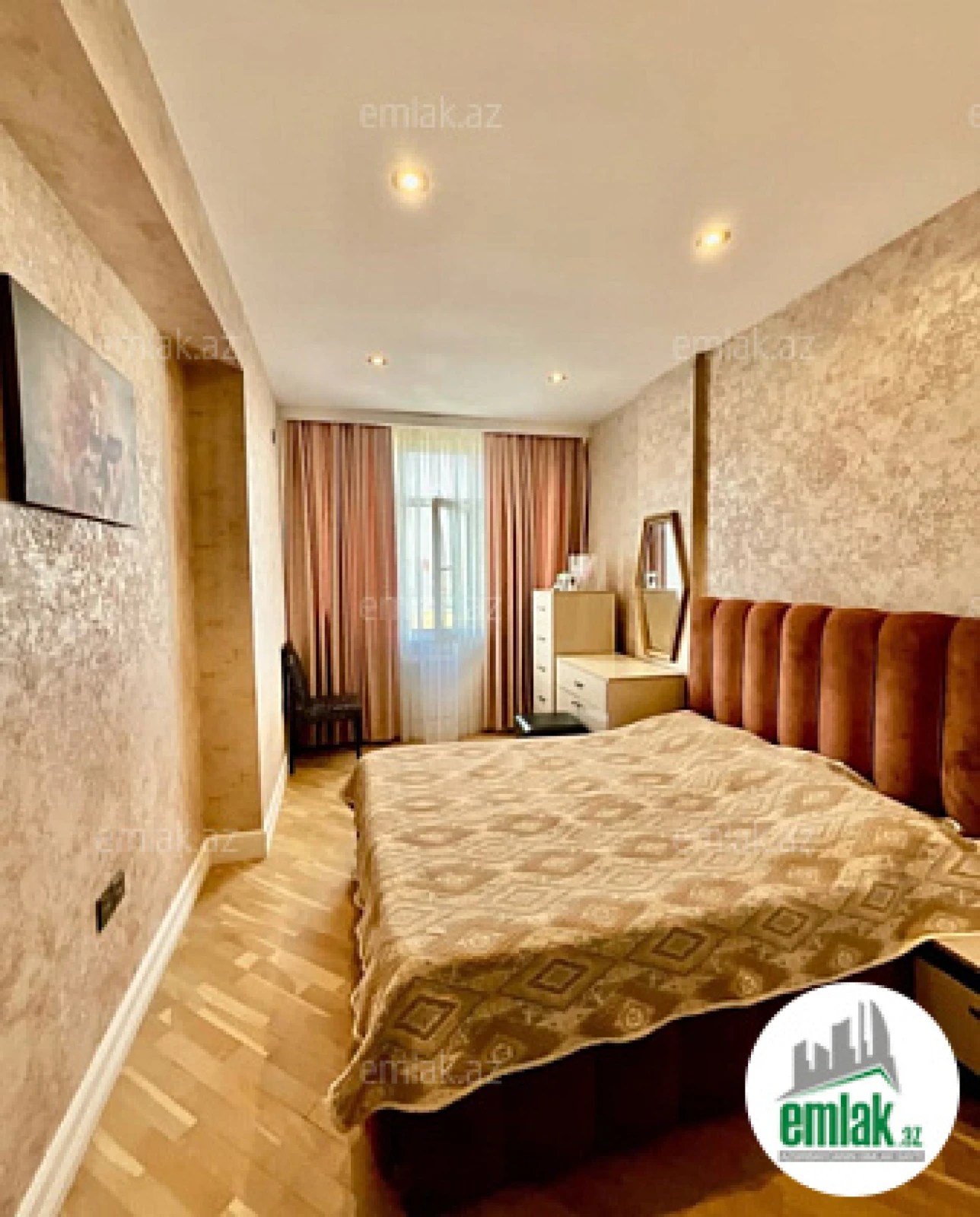 Satılır 3 otaqlı yeni tikili 121 m²