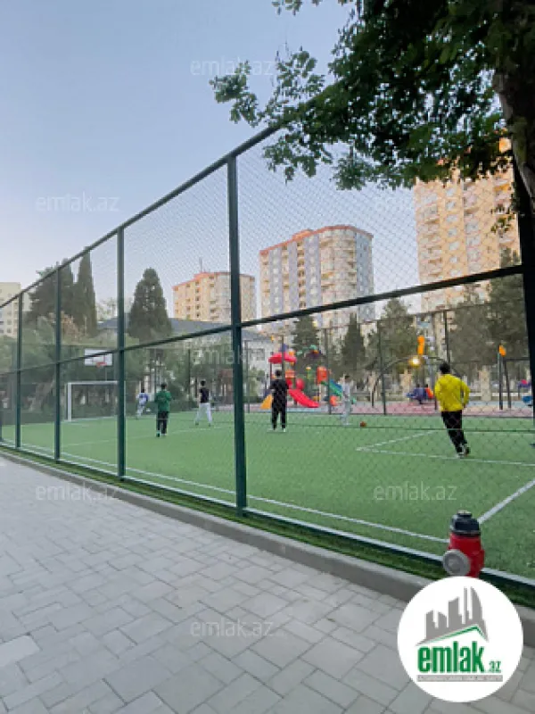 Satılır 4 otaqlı yeni tikili 176.5 m²