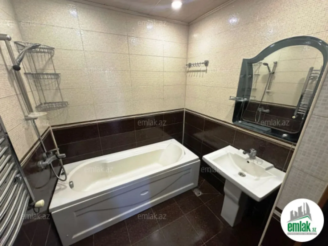 Satılır 2 otaqlı yeni tikili 80 m²