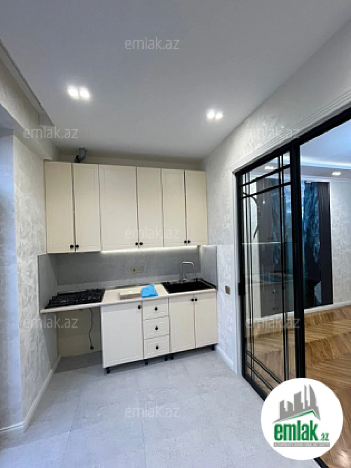 Satılır 2 otaqlı yeni tikili 65 m²