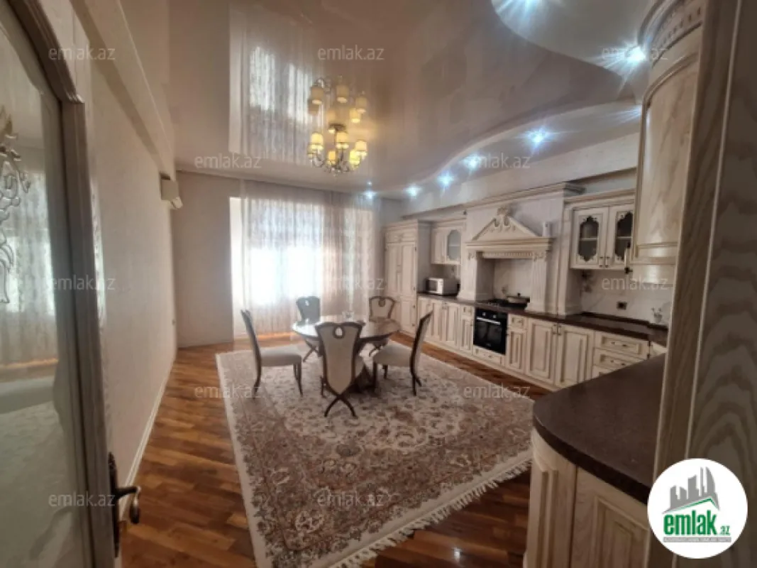 Satılır 4 otaqlı yeni tikili 200 m²