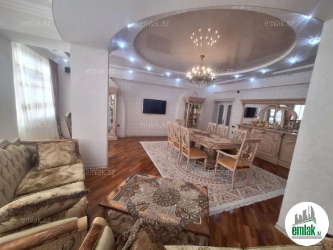 Satılır 4 otaqlı yeni tikili 200 m²